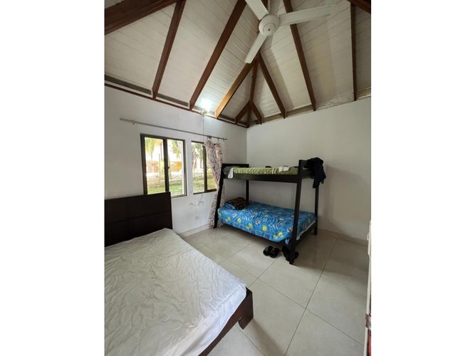Casa de 3 alcobas en venta en Girardot, Girardot, 1000 m² · foto 5 de 24