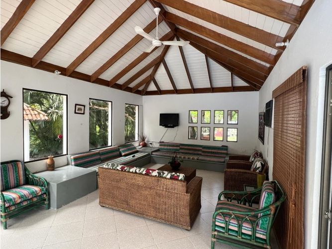 Casa de 3 alcobas en venta en Girardot, Girardot, 1000 m² · foto 23 de 24