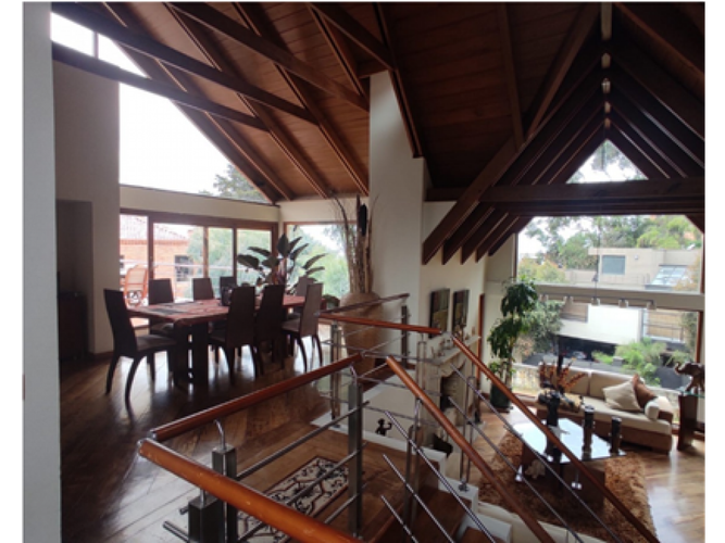 Casa de 4 alcobas en venta en Santa Paula, Bogotá, 932 m² · foto 11 de 18