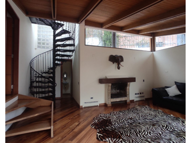 Casa de 4 alcobas en venta en Santa Paula, Bogotá, 932 m² · foto 16 de 18