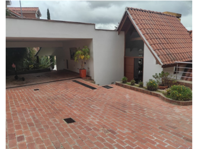 Casa de 4 alcobas en venta en Santa Paula, Bogotá, 932 m² · foto 18 de 18
