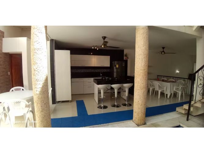 Casa de 6 alcobas en venta en Ub. Villa Nueva, Girardot, 259 m² · foto 6 de 11