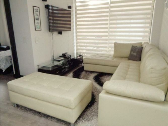 Apartaestudio en venta en La Estacion, Cajicá, 153 m² · foto 2 de 18
