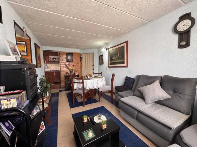 Apartamento de 3 alcobas en venta en Quintanar De Los Almendros, Soacha, 47 m² · foto 2 de 16