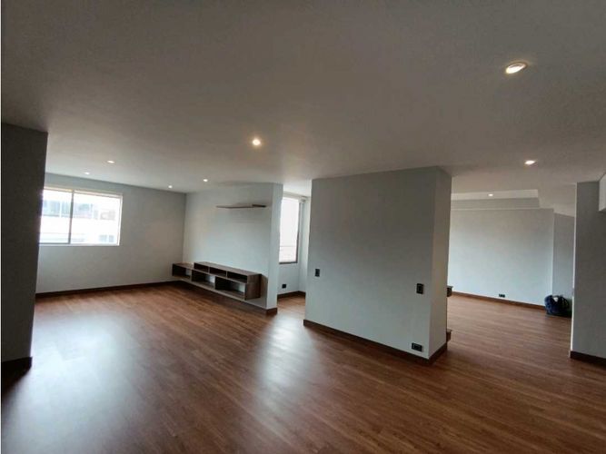 Apartamento de 4 alcobas en venta en Alameda, Bogotá, 300 m² · foto 11 de 24