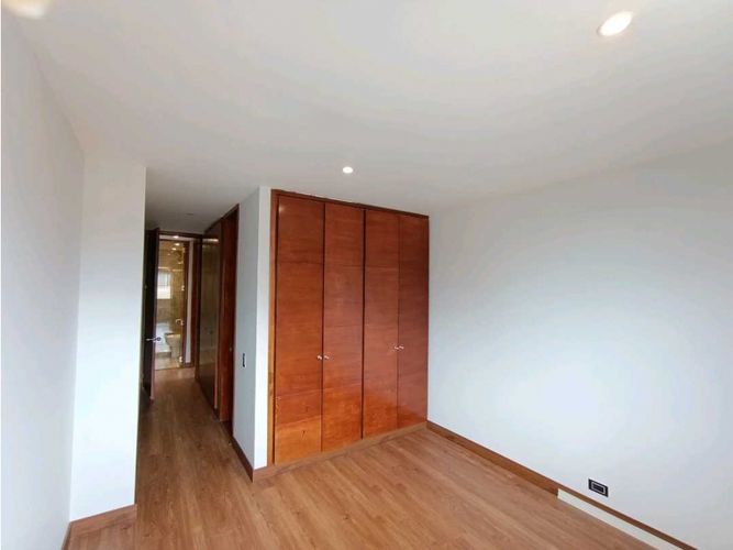 Apartamento de 4 alcobas en venta en Alameda, Bogotá, 300 m² · foto 14 de 24