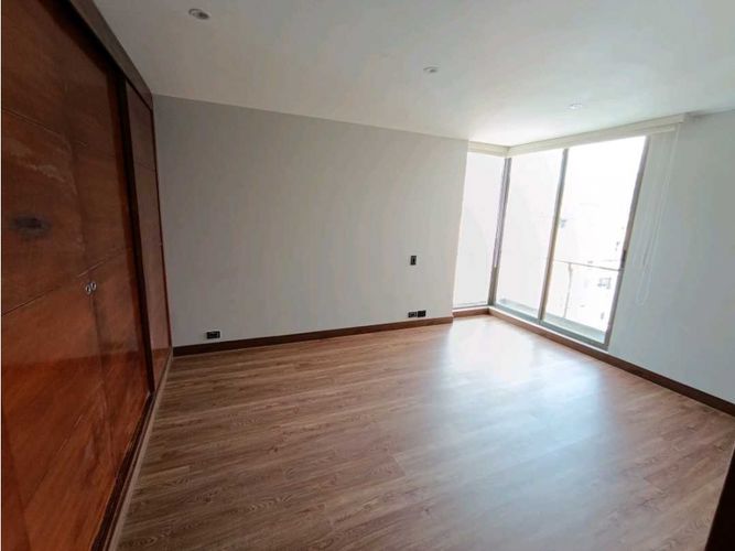 Apartamento de 4 alcobas en venta en Alameda, Bogotá, 300 m² · foto 16 de 24