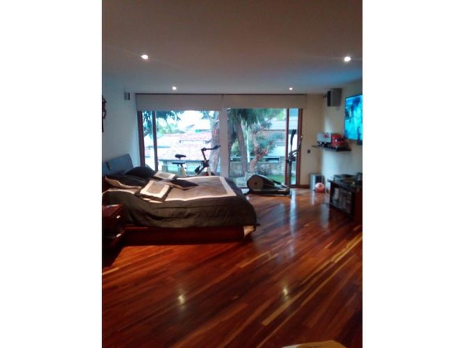 Casa de 5 alcobas en venta en Caobos Salazar, Bogotá, 920 m² · foto 3 de 19