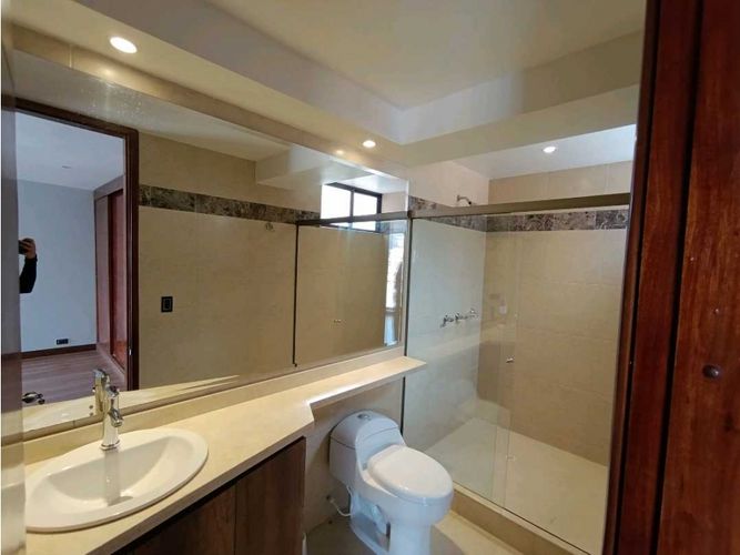Apartamento de 4 alcobas en venta en Alameda, Bogotá, 300 m² · foto 18 de 24