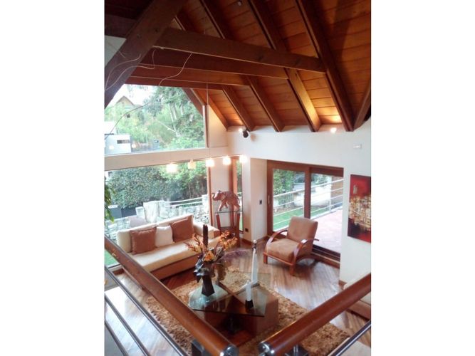 Casa de 5 alcobas en venta en Caobos Salazar, Bogotá, 920 m² · foto 4 de 19