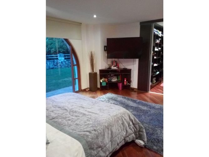 Casa de 5 alcobas en venta en Caobos Salazar, Bogotá, 920 m² · foto 11 de 19