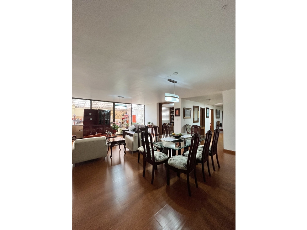 Apartamento en venta en Santa Barbara, Bogotá · foto 8 de 24