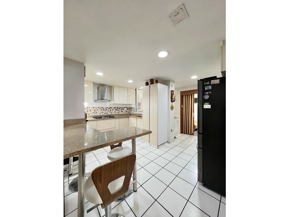 Apartamento en venta en Santa Barbara, Bogotá · foto 11 de 24