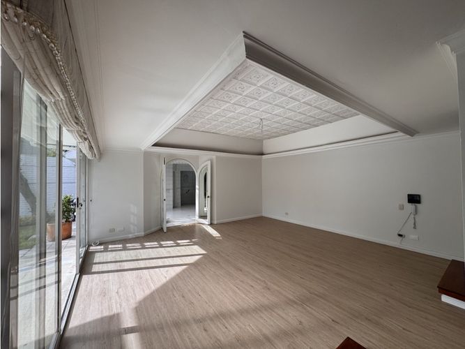 Casa de 4 alcobas en venta en Santa Ana, Bogotá, 400 m² · foto 4 de 19