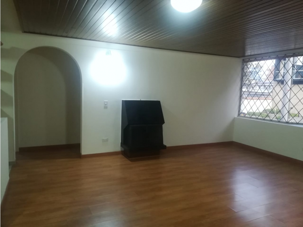 Apartamento en venta en Cedritos, Bogotá · foto 2 de 16