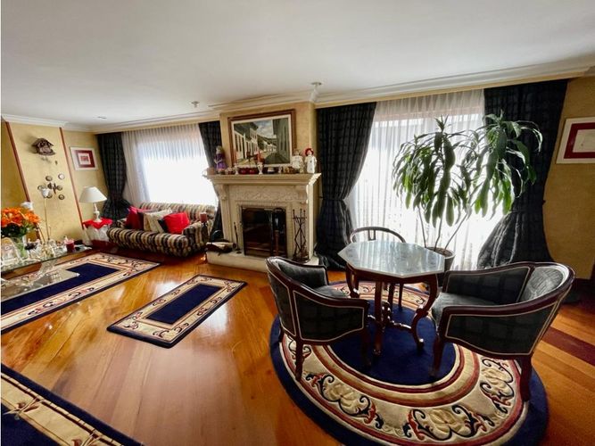 Apartamento de 4 alcobas en venta en Rincon Del Chico, Bogotá, 300 m² · foto 2 de 24