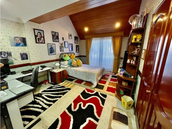 Apartamento de 4 alcobas en venta en Rincon Del Chico, Bogotá, 300 m² · foto 11 de 24
