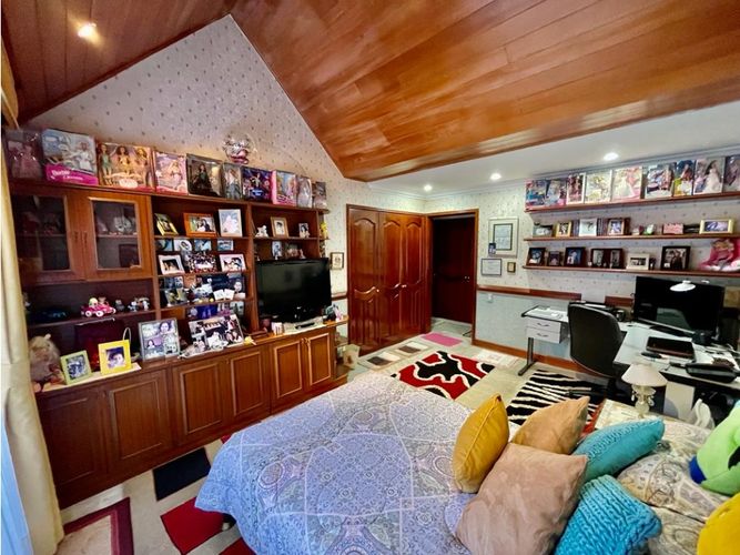 Apartamento de 4 alcobas en venta en Rincon Del Chico, Bogotá, 300 m² · foto 22 de 24