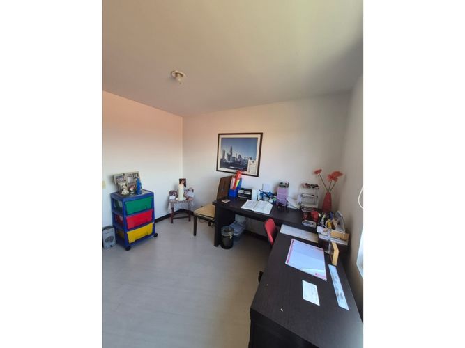 Apartamento de 3 alcobas en venta en Iberia, Bogotá, 84 m² · foto 2 de 17