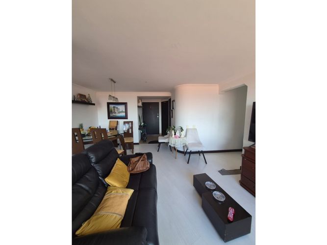 Apartamento de 3 alcobas en venta en Iberia, Bogotá, 84 m² · foto 10 de 17
