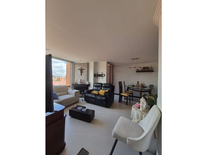 Apartamento de 3 alcobas en venta en Iberia, Bogotá, 84 m² · foto 12 de 17