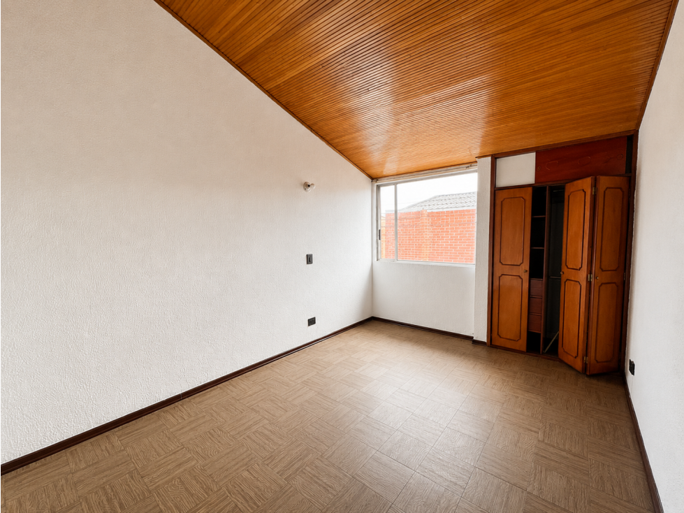 Casa en venta en Madelena, Bogotá · foto 2 de 16