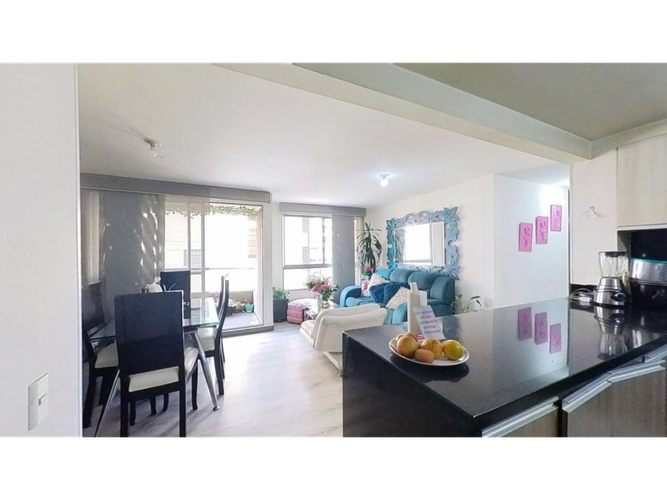 Apartamento de 3 alcobas en venta en Calandaima, Bogotá, 81 m² · foto 2 de 24