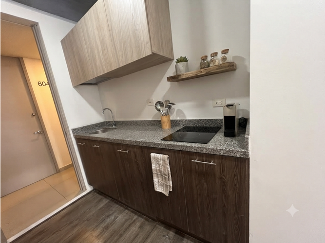 Apartaestudio en venta en La Castellana, Bogotá, 18 m² · foto 4 de 16