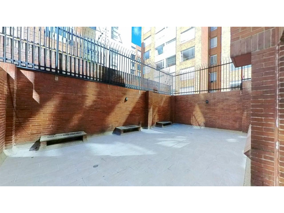 Apartamento en venta en El Chico, Bogotá · foto 3 de 17