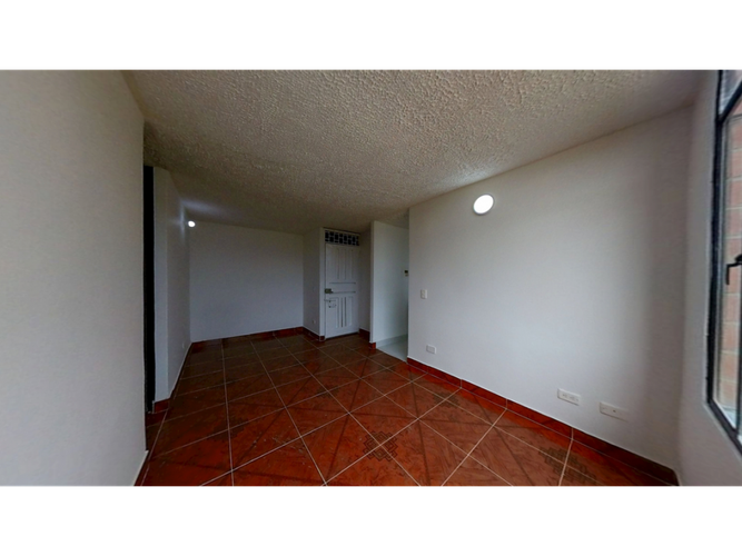 Apartamento de 3 alcobas en venta en El Danubio, Soacha, 43 m² · foto 3 de 18