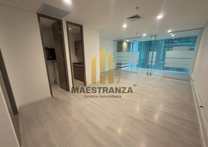 Oficina en arriendo en Milla De Oro, Medellín, 52 m² · foto 3 de 11
