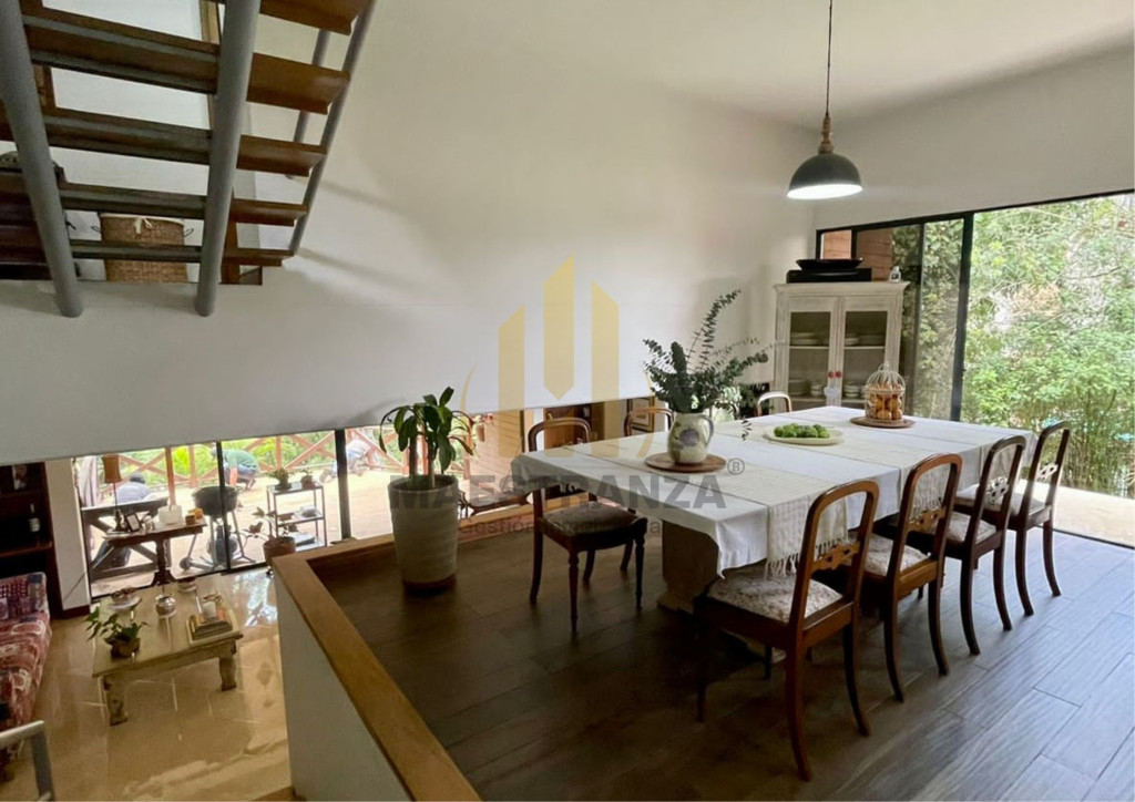 Casa en arriendo en El Poblado, Medellín · foto 4 de 18