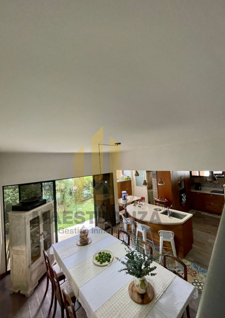 Casa en arriendo en El Poblado, Medellín · foto 7 de 18