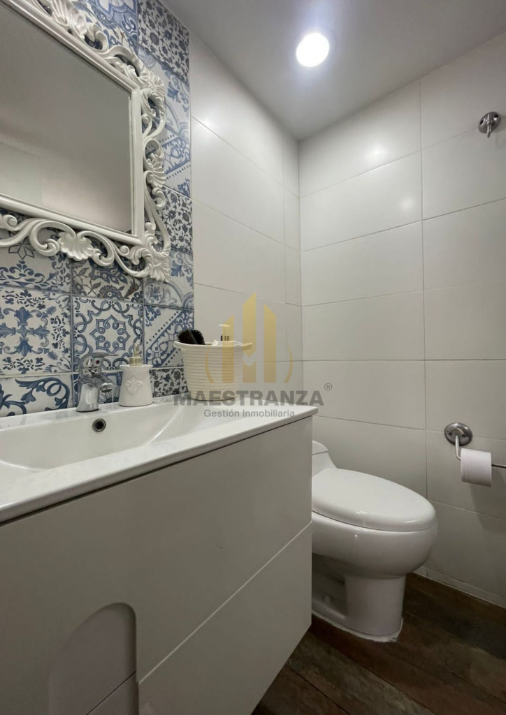 Casa en arriendo en El Poblado, Medellín · foto 8 de 18