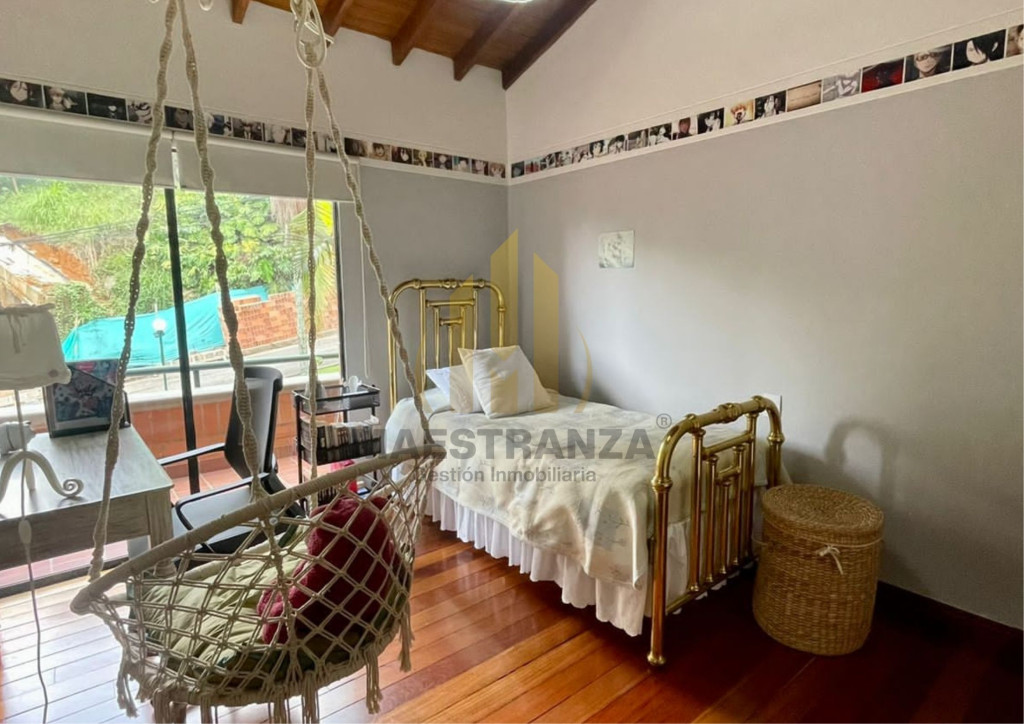 Casa en arriendo en El Poblado, Medellín · foto 12 de 18