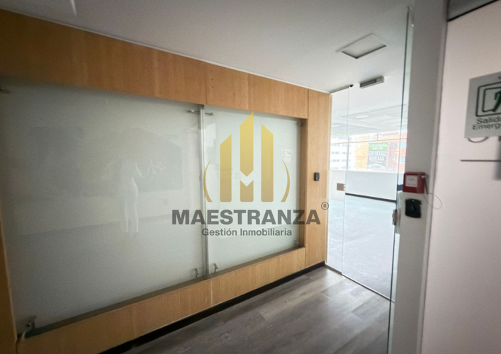 Oficina en venta en Villa Carlota, Medellín, 507 m² · foto 14 de 24