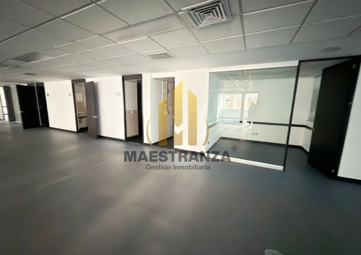 Oficina en venta en Villa Carlota, Medellín, 507 m² · foto 22 de 24