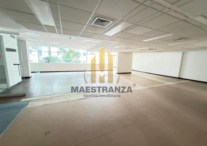 Oficina en venta en Villa Carlota, Medellín, 1013 m² · foto 9 de 21