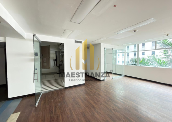Oficina en venta en Villa Carlota, Medellín, 1013 m² · foto 11 de 21