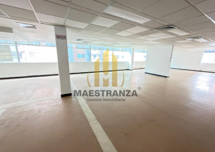 Oficina en venta en Villa Carlota, Medellín, 1013 m² · foto 18 de 21