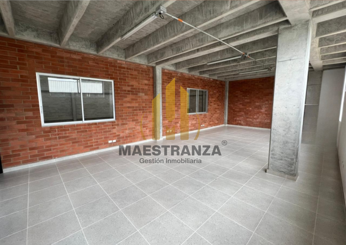 Bodega en venta en Simon Bolivar Sb (Centro), Copacabana, 715 m² · foto 5 de 9