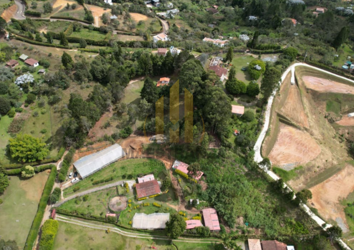 Finca en venta en La Charanga, Guarne, 200 m² · foto 3 de 16