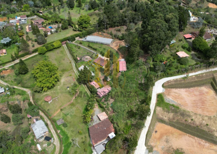 Finca en venta en La Charanga, Guarne, 200 m² · foto 4 de 16