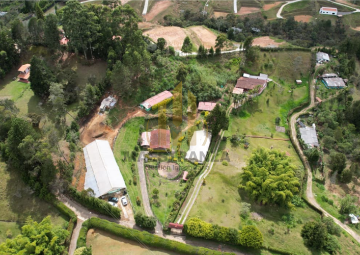 Finca en venta en La Charanga, Guarne, 200 m² · foto 5 de 16