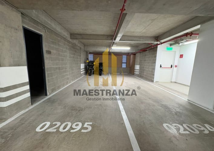 Apartamento de 3 alcobas en arriendo en Villa Carlota, Medellín, 100 m² · foto 4 de 13