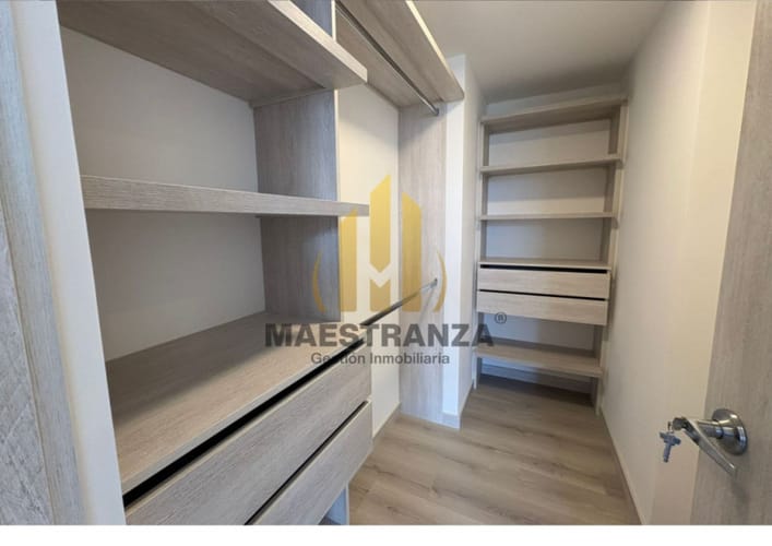 Apartamento de 3 alcobas en arriendo en Villa Carlota, Medellín, 100 m² · foto 10 de 13