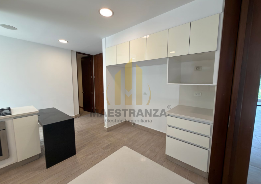 Apartamento en arriendo en El Poblado, Medellín · foto 11 de 24