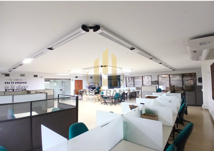 Oficina en arriendo en Las Vegas, Itagüí, 233 m² · foto 5 de 12
