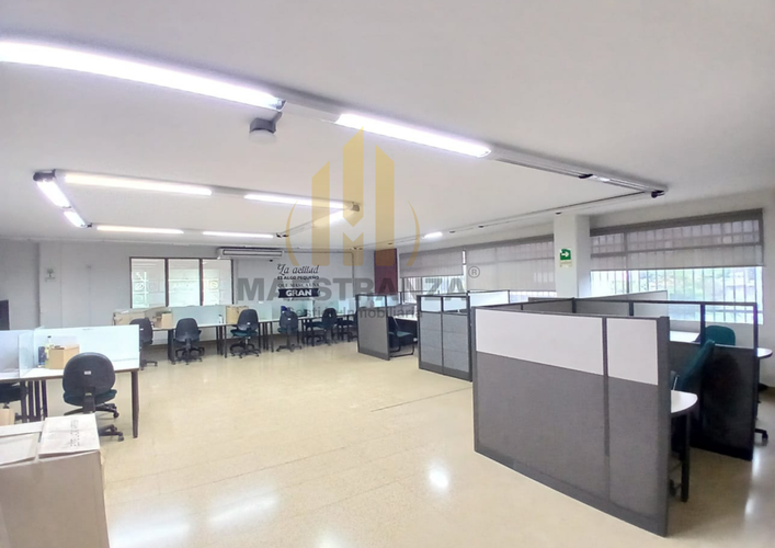 Oficina en arriendo en Las Vegas, Itagüí, 233 m² · foto 6 de 12