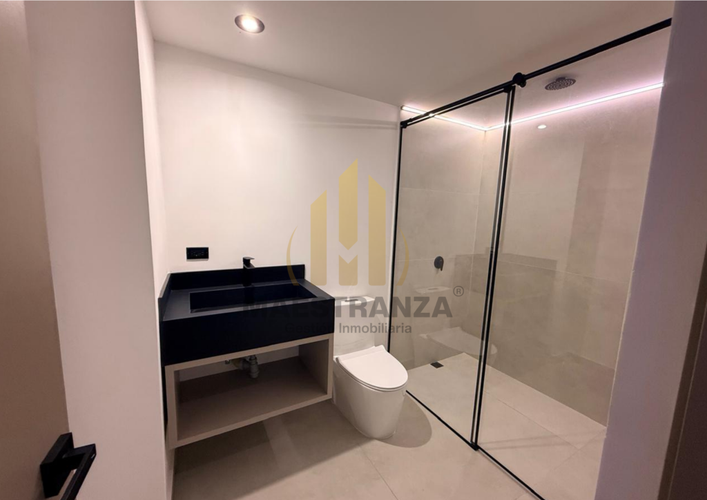 Edificio en venta en La Castellana, Medellín, 800 m² · foto 20 de 24